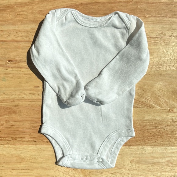 BUNDLE 🥰 Newborn long sleeve bodysuit - Picture 4 of 5
